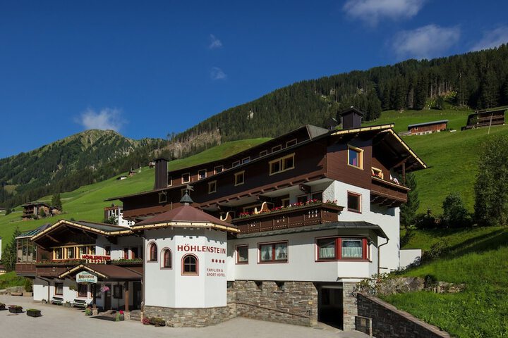 Hotel 62 of 76