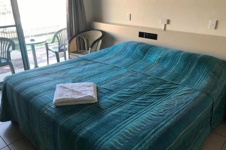 Room 12 of 35