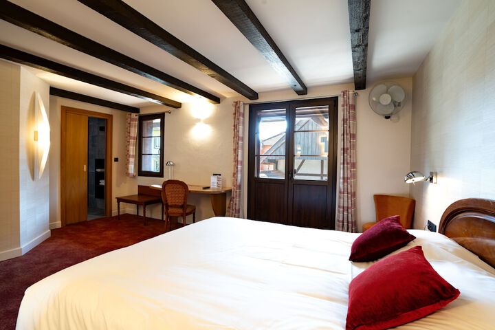 Room 20 of 38