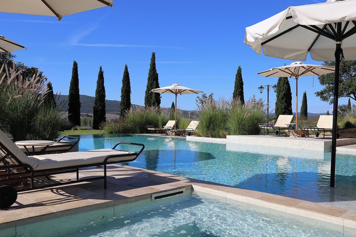 Pool 32 of 36