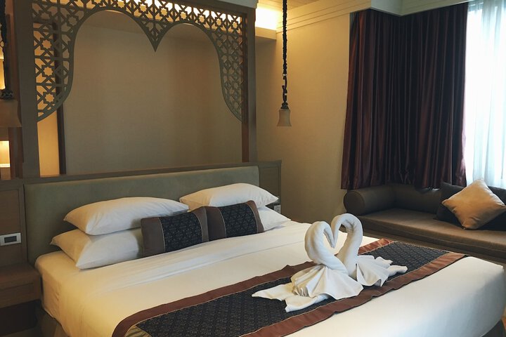 Room 4 of 50