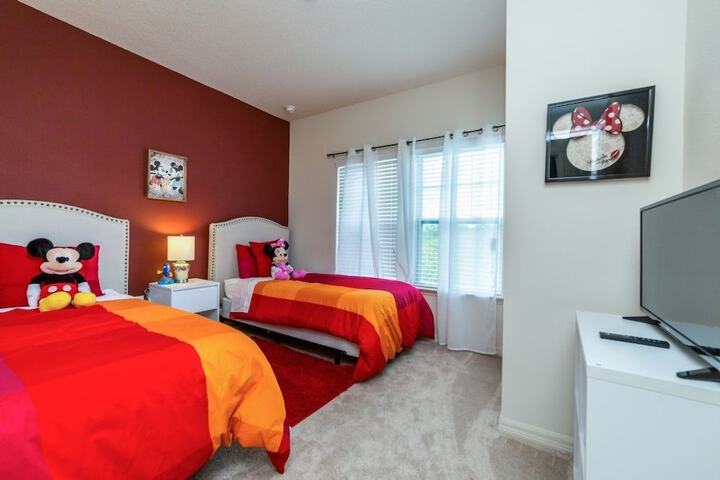 3208 Gold Lane Four Bedroom Townhome in Kissimmee, FL