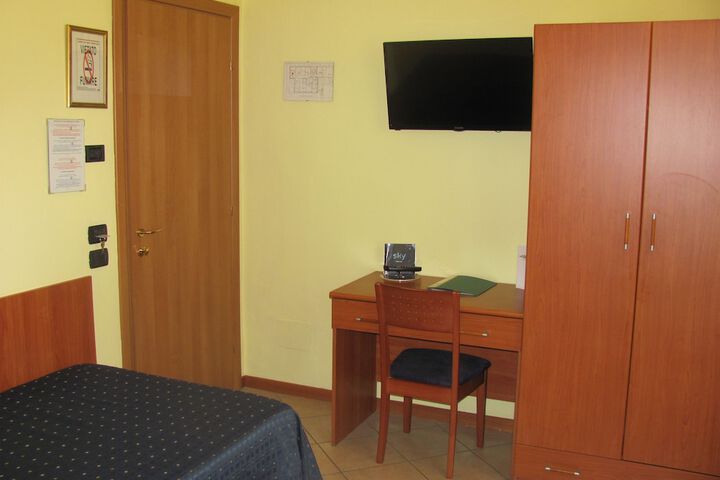Room 8 of 47