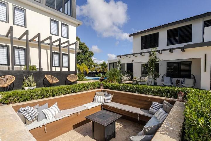 Terrace/Patio 33 of 34