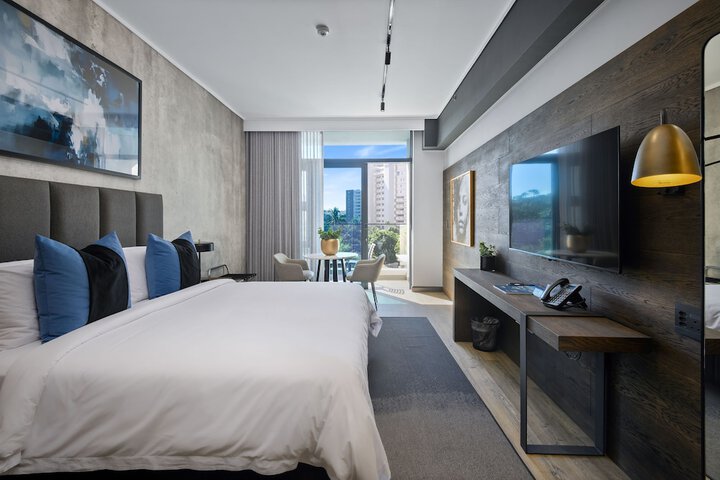 Room 31 of 210