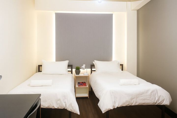 Room 6 of 23
