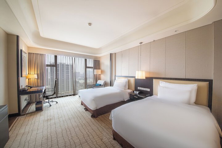 Room 26 of 70