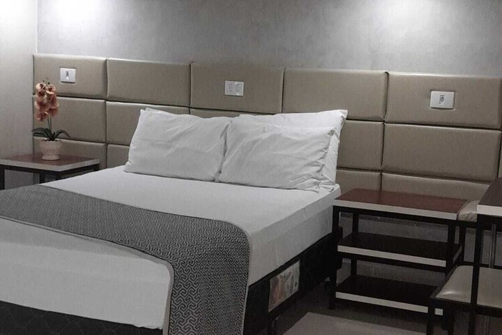 Room 15 of 31