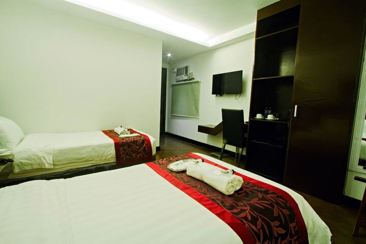 Room 15 of 43