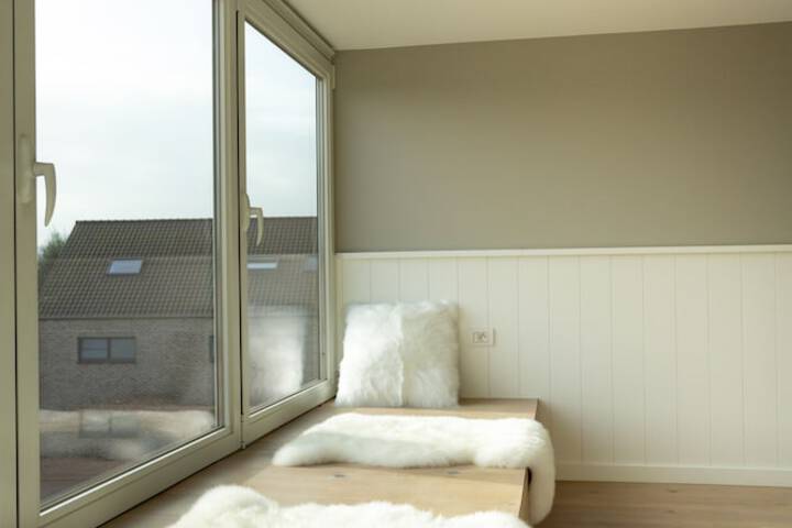 Room 28 of 52