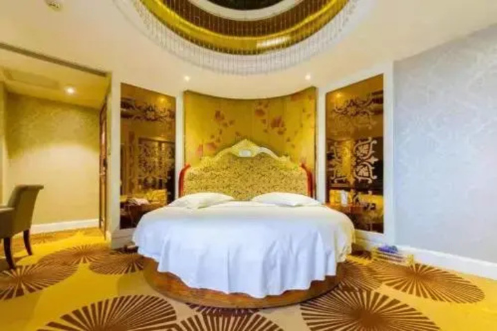Huahan Hotel
