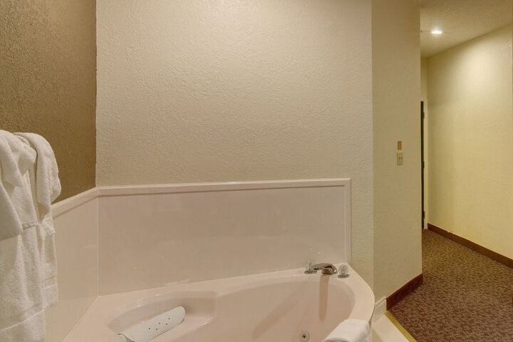 Room 15 of 44