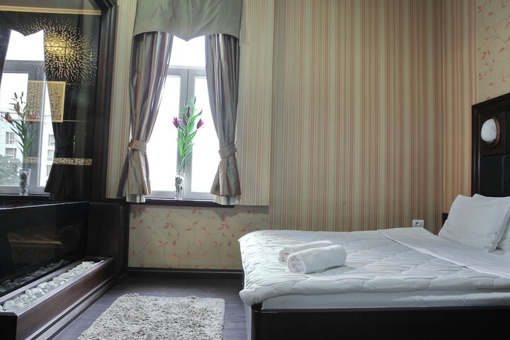 Room 25 of 53