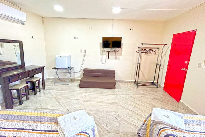 Room 25 of 58