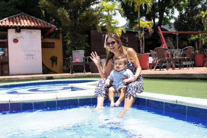 Pool 11 of 21