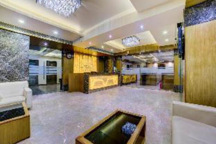 Hotel Furatt International