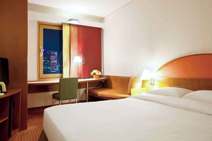 Room 12 of 75