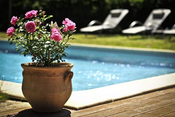 Pool 37 of 59