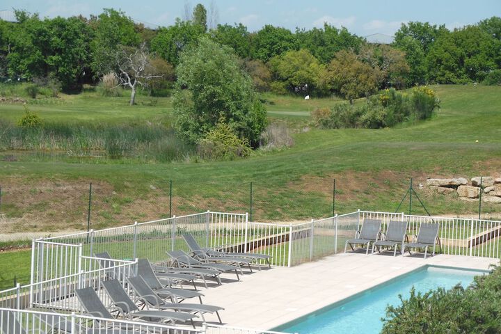 Hotel Pool