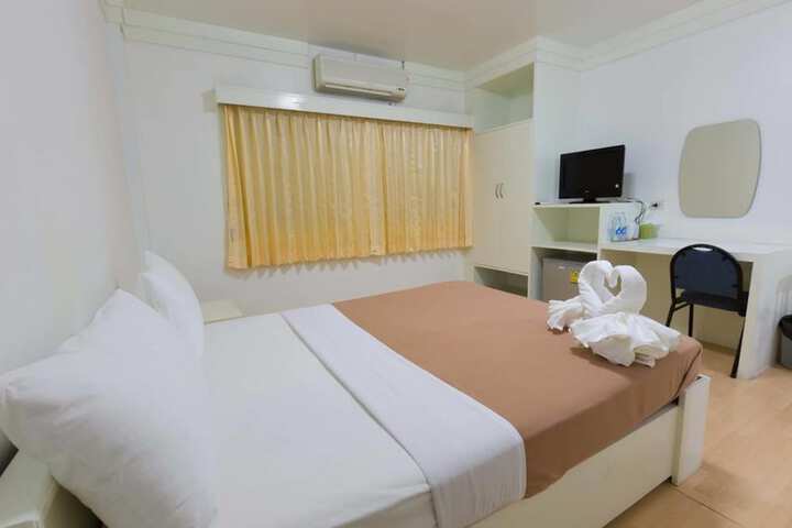 Room 16 of 22