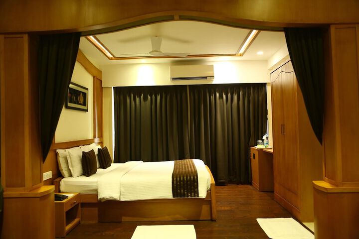 Room 11 of 45