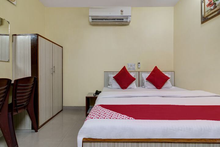Room 12 of 24