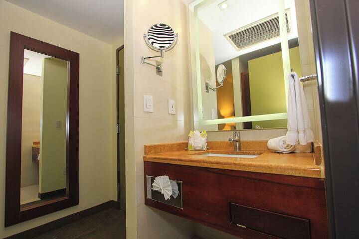 Room 59 of 150