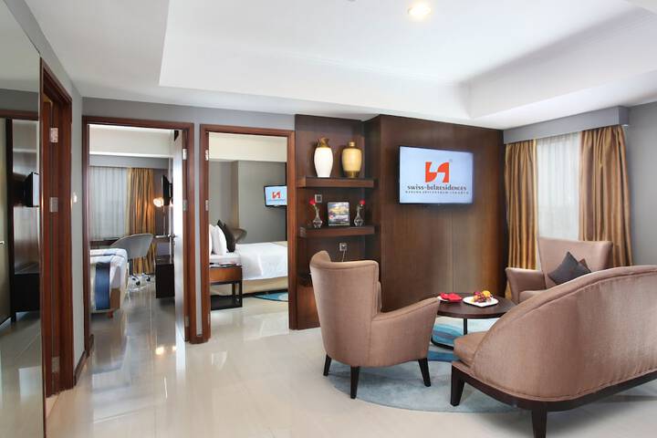 Room 8 of 36
