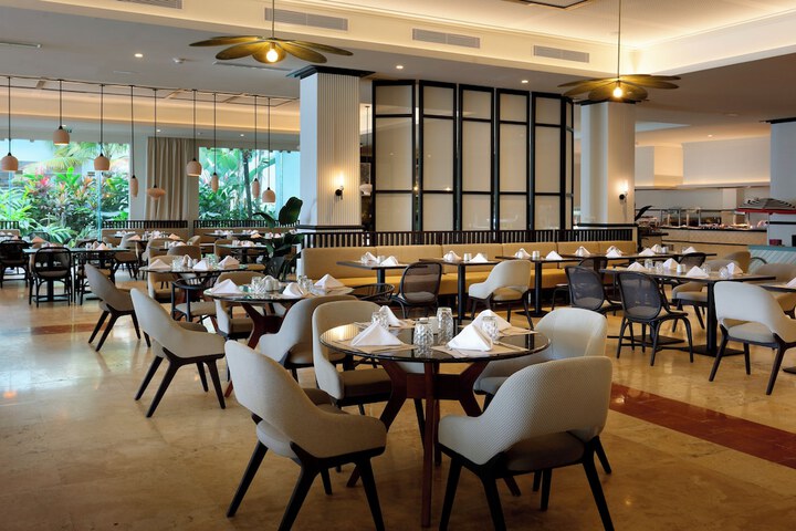 Dining 92 of 152