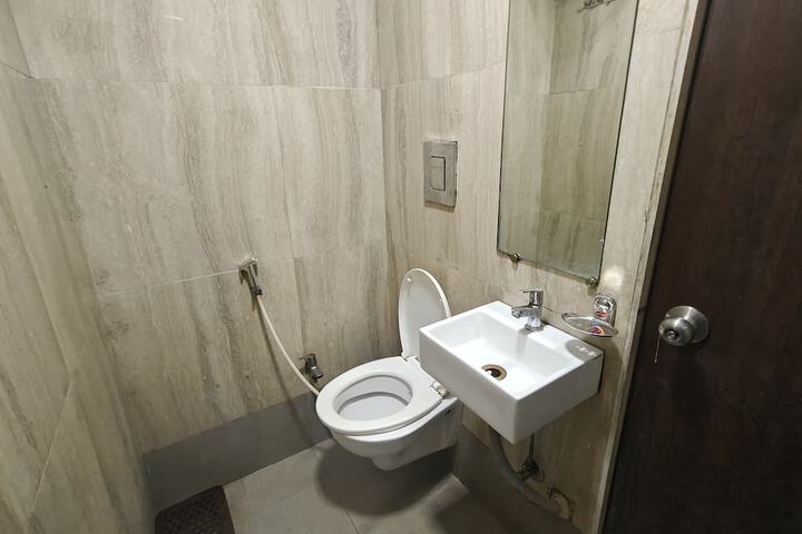 Room 20 of 27