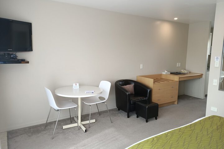Room 47 of 95