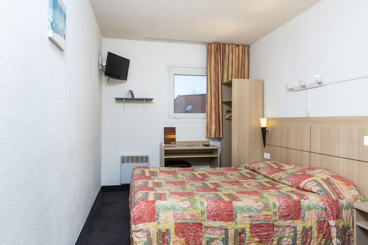 Room 9 of 51