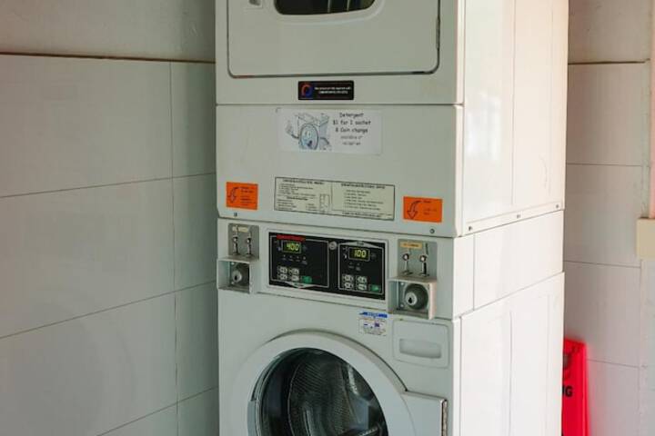 Laundry 21 of 38