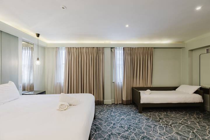 Room 135 of 263