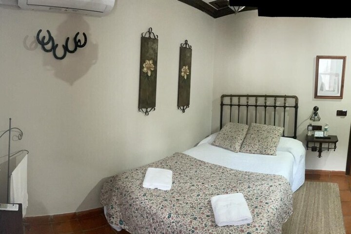 Room 12 of 48