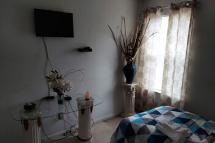 Room 30 of 64