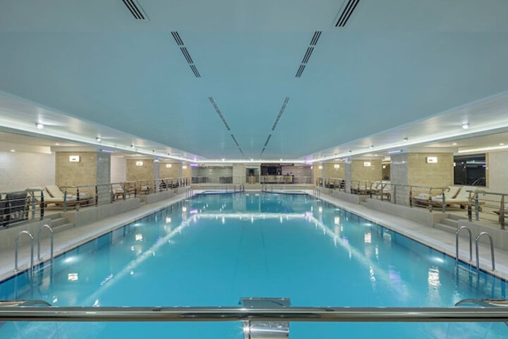 Pool 17 of 41