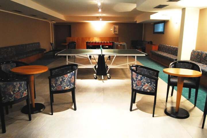 Room 15 of 37