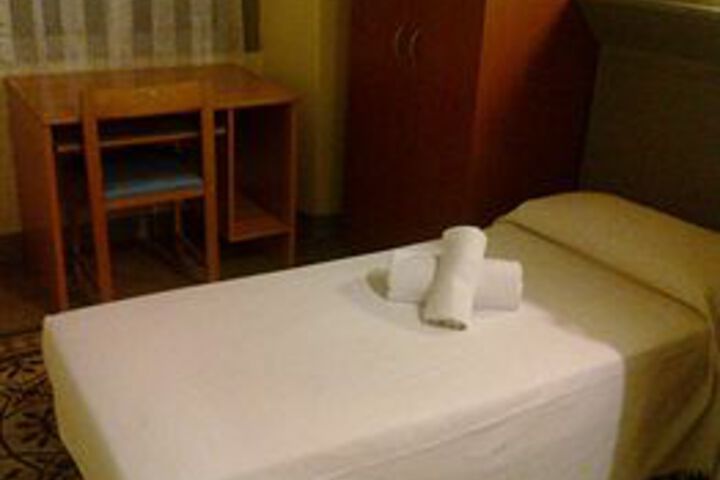 Room 15 of 25