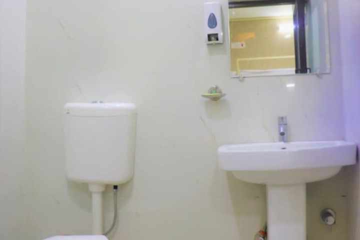 Room 16 of 19