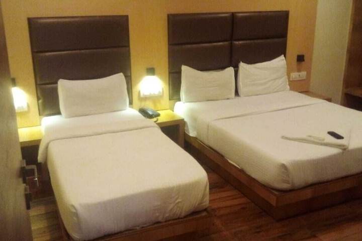 Room 3 of 11