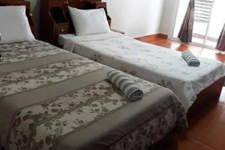 Room 14 of 26