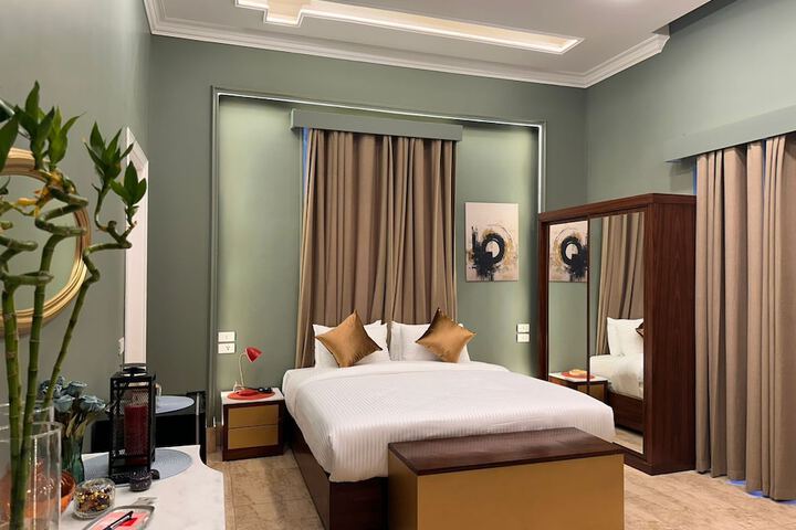 Room 6 of 68