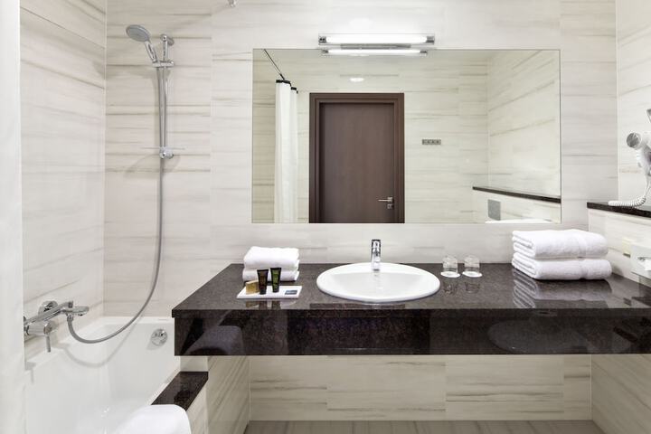 Clean Restrooms