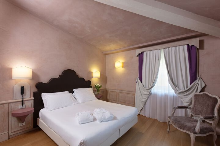 Room 20 of 71