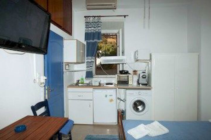 Room 11 of 26