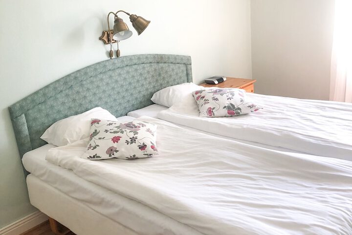 Room 2 of 29