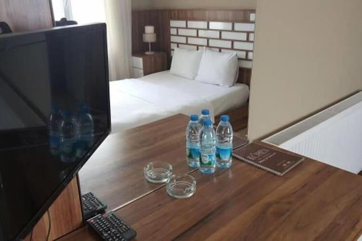 Room 3 of 30