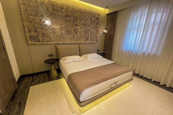 Room 39 of 74