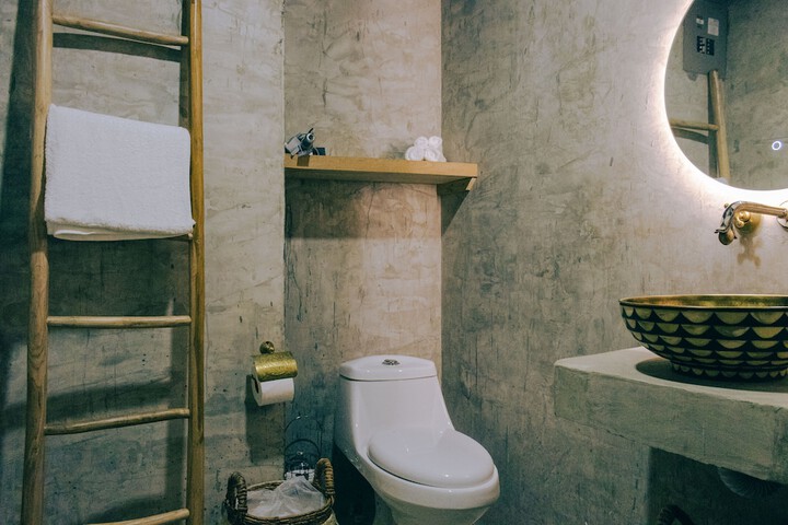 Room 50 of 91